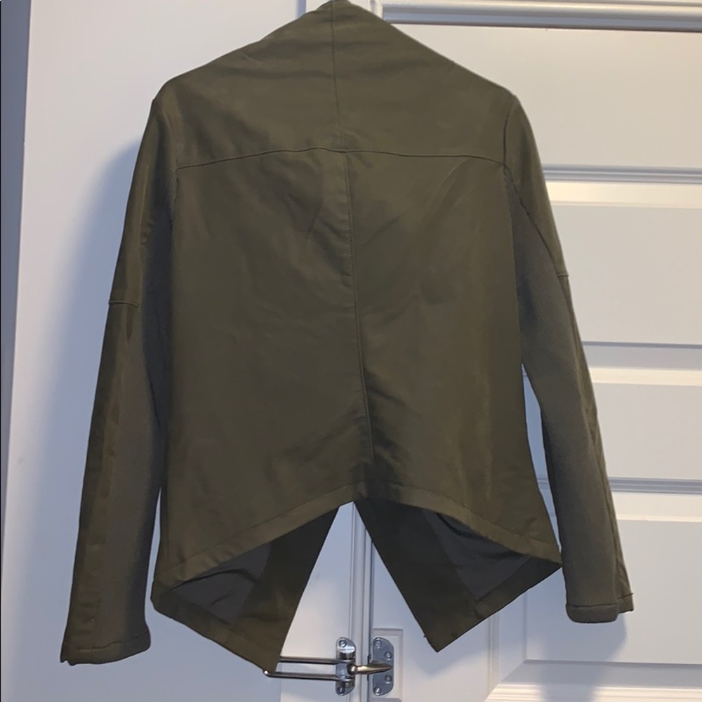 Zippered structured jacket - Picture 3 of 3
